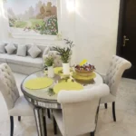 طاولة طعام