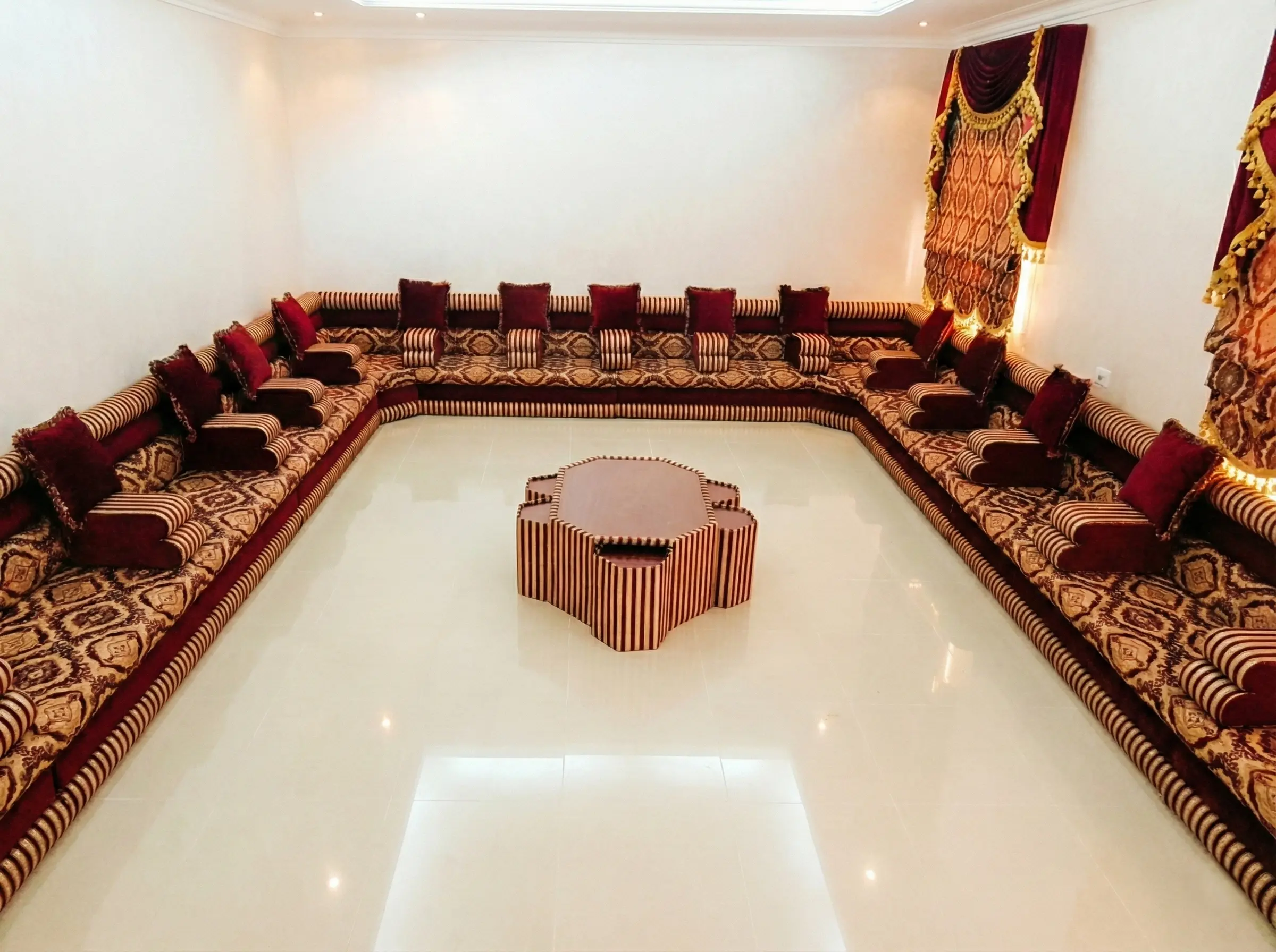 Gemini_Generated_Image_apt73xapt73xapt7 جلسات عربية (8) - الصورة 1