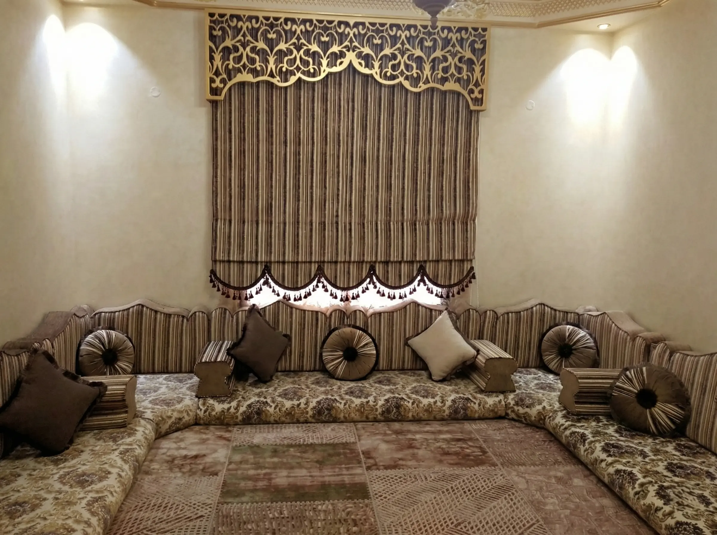 Gemini_Generated_Image_ryb160ryb160ryb1 جلسات عربية (5) - الصورة 1